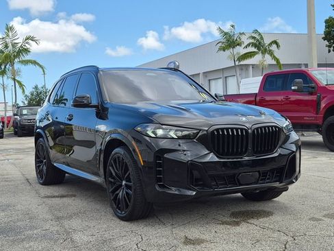 Used 2026 BMW X5 sDrive40i w/ M Sport Package RWD image 3