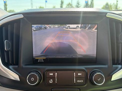 Used 2019 GMC Terrain SLT w/ Preferred Package FWD image 28