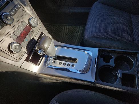 Used 2008 Saturn Aura XR image 12