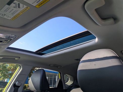 Used 2024 Hyundai Kona Limited image 30