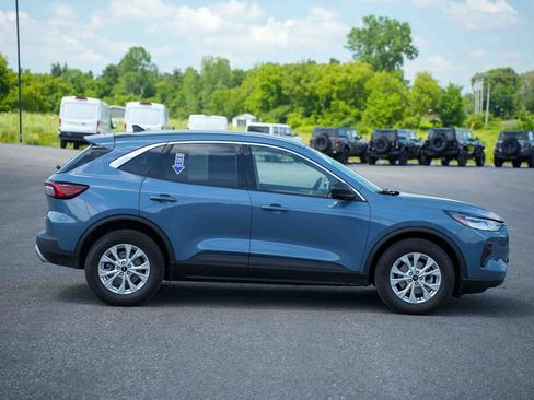 Certified 2023 Ford Escape Active w/ Tech Pack #1 AWD/4WD image 4