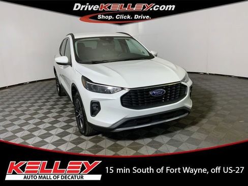Used 2025 Ford Escape SE FWD image 1