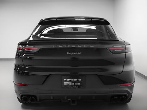 Certified 2022 Porsche Cayenne Platinum Edition AWD/4WD image 11