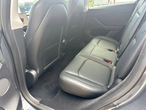 Used 2023 Tesla Model Y Long Range AWD/4WD image 15