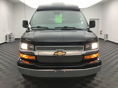 Used 2020 Chevrolet Express 2500 w/ Enhanced Convenience Package image 14