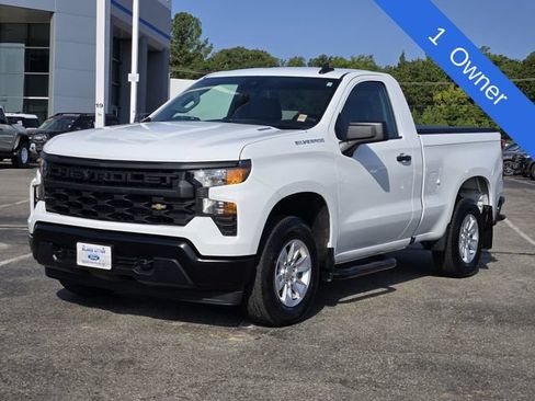 Used 2025 Chevrolet Silverado 1500 W/T w/ WT Value Package RWD image 3