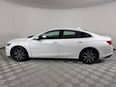 Used 2017 Chevrolet Malibu LT w/ Leather Package image 8