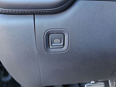 Certified 2021 GMC Sierra 1500 Denali w/ Denali Ultimate Package image 31