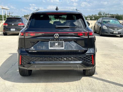 New 2026 Volkswagen Tiguan SEL R-Line AWD/4WD image 5