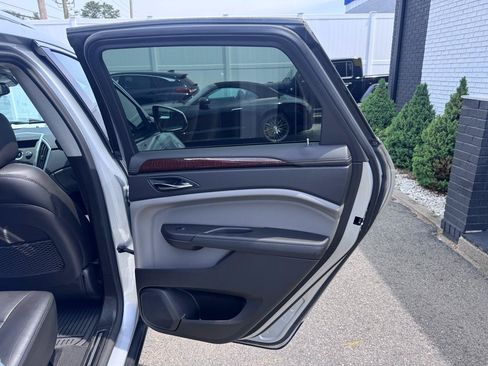 Used 2011 Cadillac SRX Luxury AWD/4WD image 22