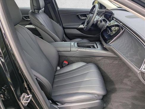 Certified 2026 Mercedes-Benz E 350 4MATIC Sedan image 22
