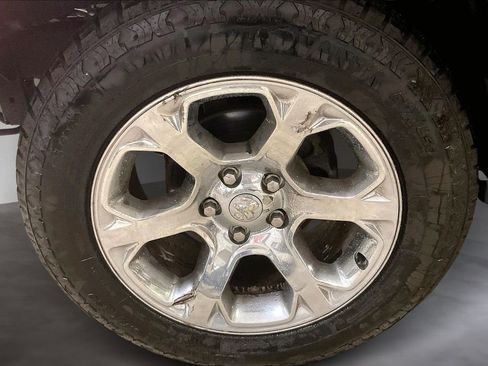 Used 2017 RAM 1500 Laramie w/ Protection Group image 8