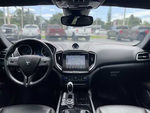 Used 2017 Maserati Ghibli S Q4 AWD/4WD image 5