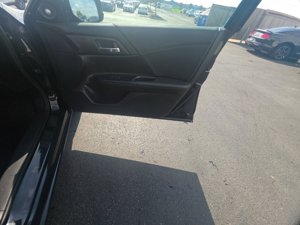 Used 2013 Honda Accord EX-L image 30