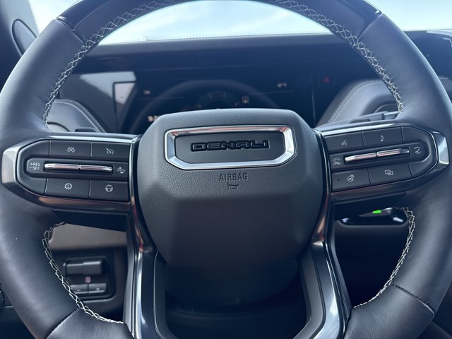 New 2026 GMC Yukon Denali Ultimate w/ LPO, Hit The Road Package AWD/4WD image 26