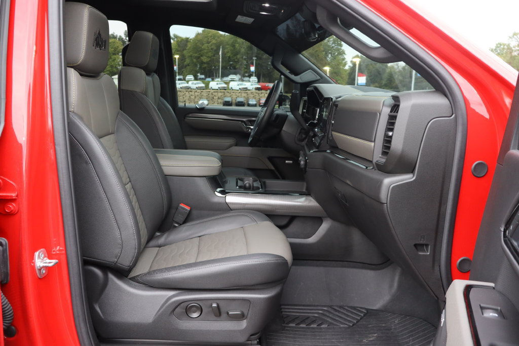 Used 2025 Chevrolet Silverado 2500 ZR2 w/ ZR2 Bison Edition AWD/4WD image 22