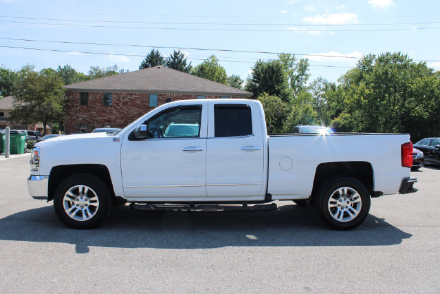 Used 2018 Chevrolet Silverado 1500 LTZ AWD/4WD image 5