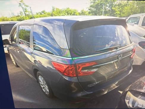 Used 2022 Honda Odyssey LX image 2
