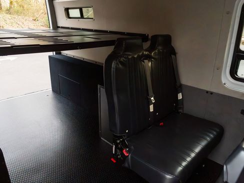 Used 2019 Mercedes-Benz Sprinter 4x4 170 image 15