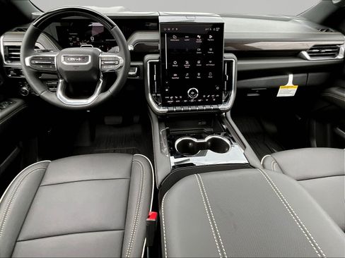 New 2026 GMC Yukon XL Elevation w/ Elevation Premium Package AWD/4WD image 10