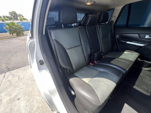 Used 2013 Ford Edge Sport w/ Driver Entry Pkg image 21