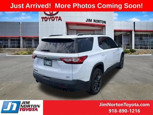 Used 2021 Chevrolet Traverse RS w/ LPO, Floor Liner Package AWD/4WD image 6