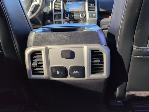 Used 2018 Ford F150 Lariat image 15