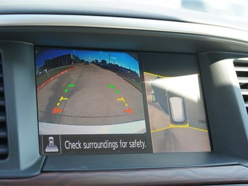 Used 2018 Nissan Pathfinder Platinum image 28