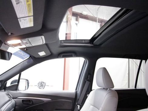 Certified 2023 Honda Passport EX-L image 39