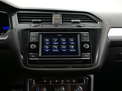 Used 2022 Volkswagen Tiguan S FWD image 21