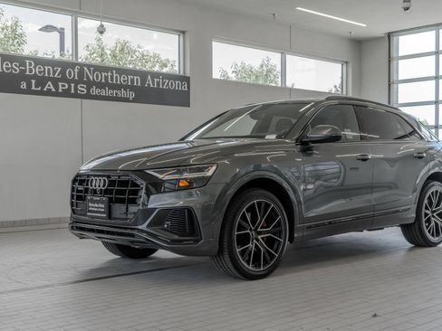 Used 2020 Audi Q8 Premium Plus AWD/4WD image 3