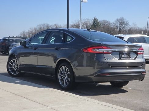 Used 2017 Ford Fusion Energi SE image 23