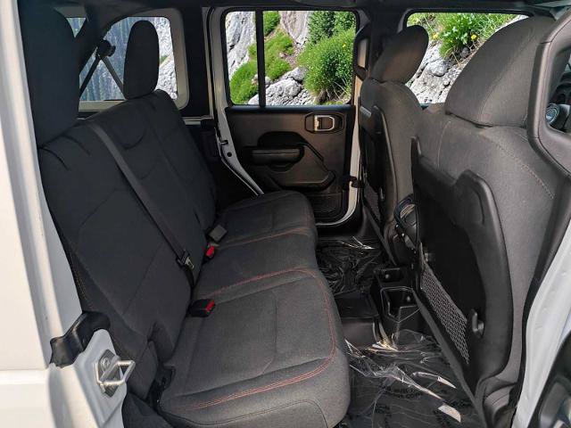 Used 2025 Jeep Wrangler Unlimited Rubicon w/ Convenience Group AWD/4WD image 17