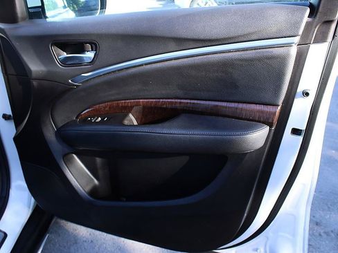 Used 2020 Acura MDX FWD image 23
