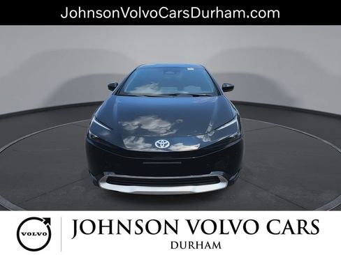 Used 2025 Toyota Prius Plug-In Hybrid FWD image 3