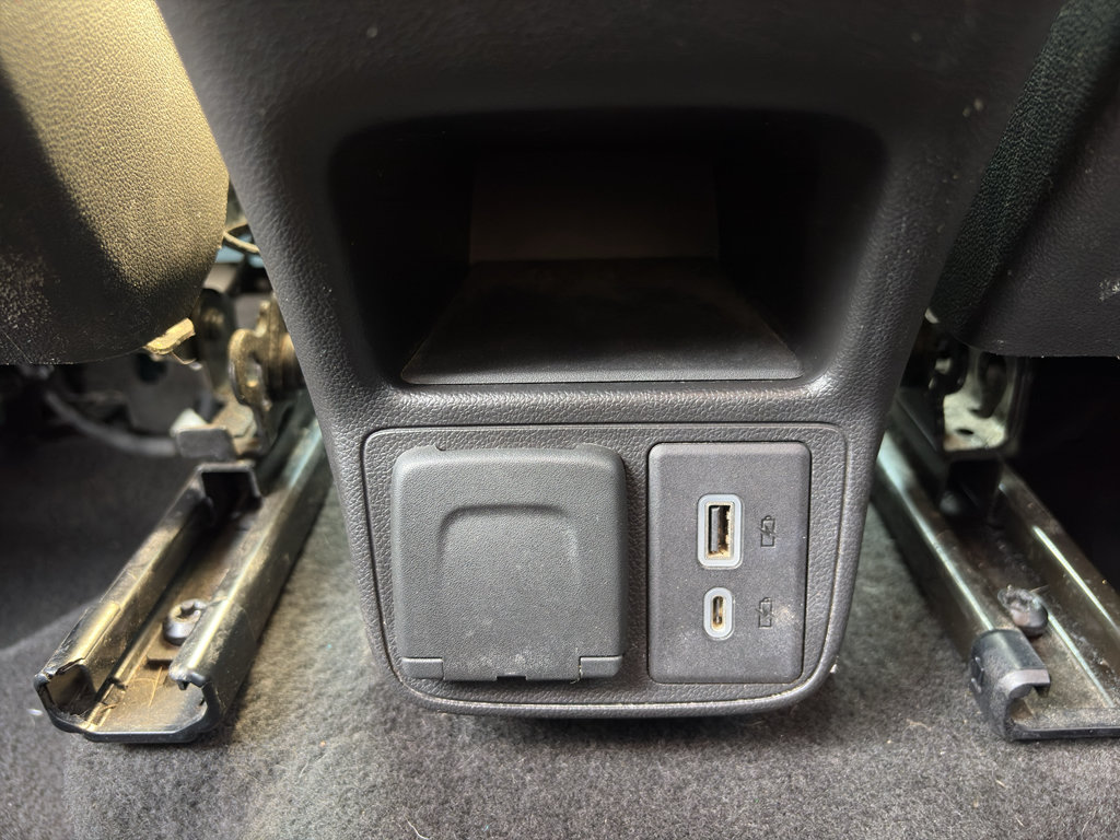 Used 2021 Chevrolet TrailBlazer RS w/ Sun and Liftgate Package AWD/4WD image 19