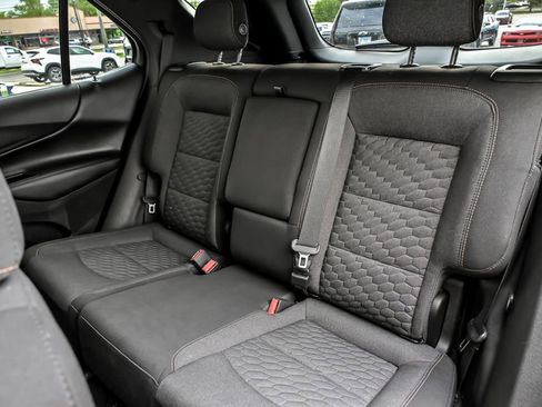 Used 2019 Chevrolet Equinox LT AWD/4WD image 17