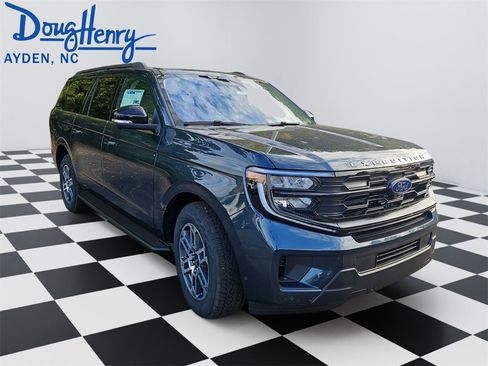 New 2025 Ford Expedition Max Active image 7