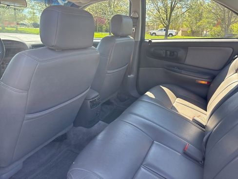 Used 1993 Dodge Intrepid ES image 11