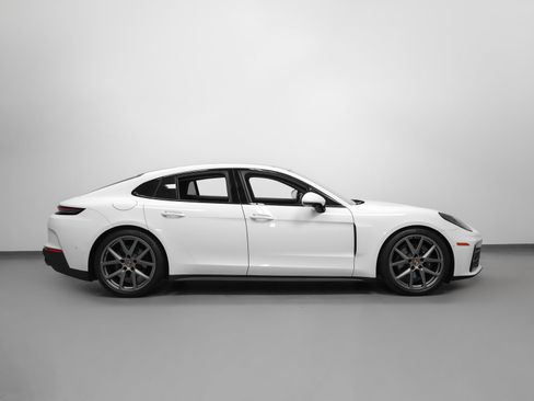 Certified 2025 Porsche Panamera 4 AWD/4WD image 13