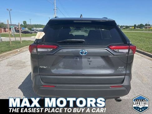 Used 2023 Toyota RAV4 XLE AWD/4WD image 5