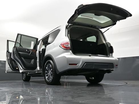 Used 2020 Nissan Armada SL w/ Premium Package image 41