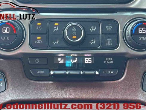 Used 2020 Chevrolet Suburban Premier image 31