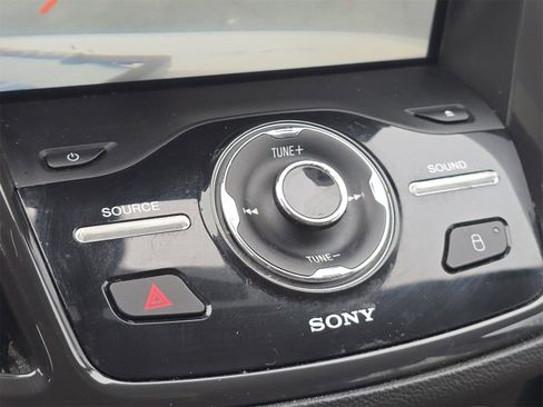 Used 2013 Ford C-MAX SEL image 24