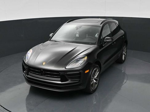 New 2026 Porsche Macan AWD/4WD image 28