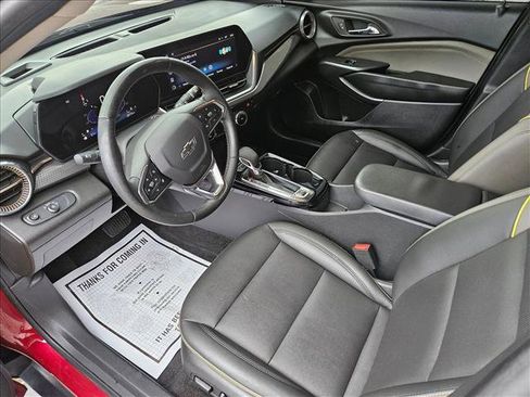 Certified 2024 Chevrolet Trax ACTIV w/ Driver Confidence Package image 9