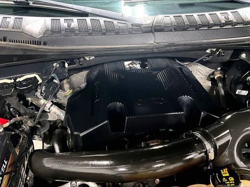 Used 2018 Ford F150 XLT w/ Equipment Group 302A Luxury AWD/4WD image 42