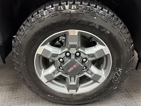 New 2026 GMC Sierra 2500 SLT AWD/4WD image 13