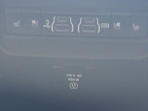 Used 2019 RAM 1500 Limited AWD/4WD image 35