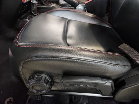 Used 2022 Jeep Wrangler Rubicon AWD/4WD image 44